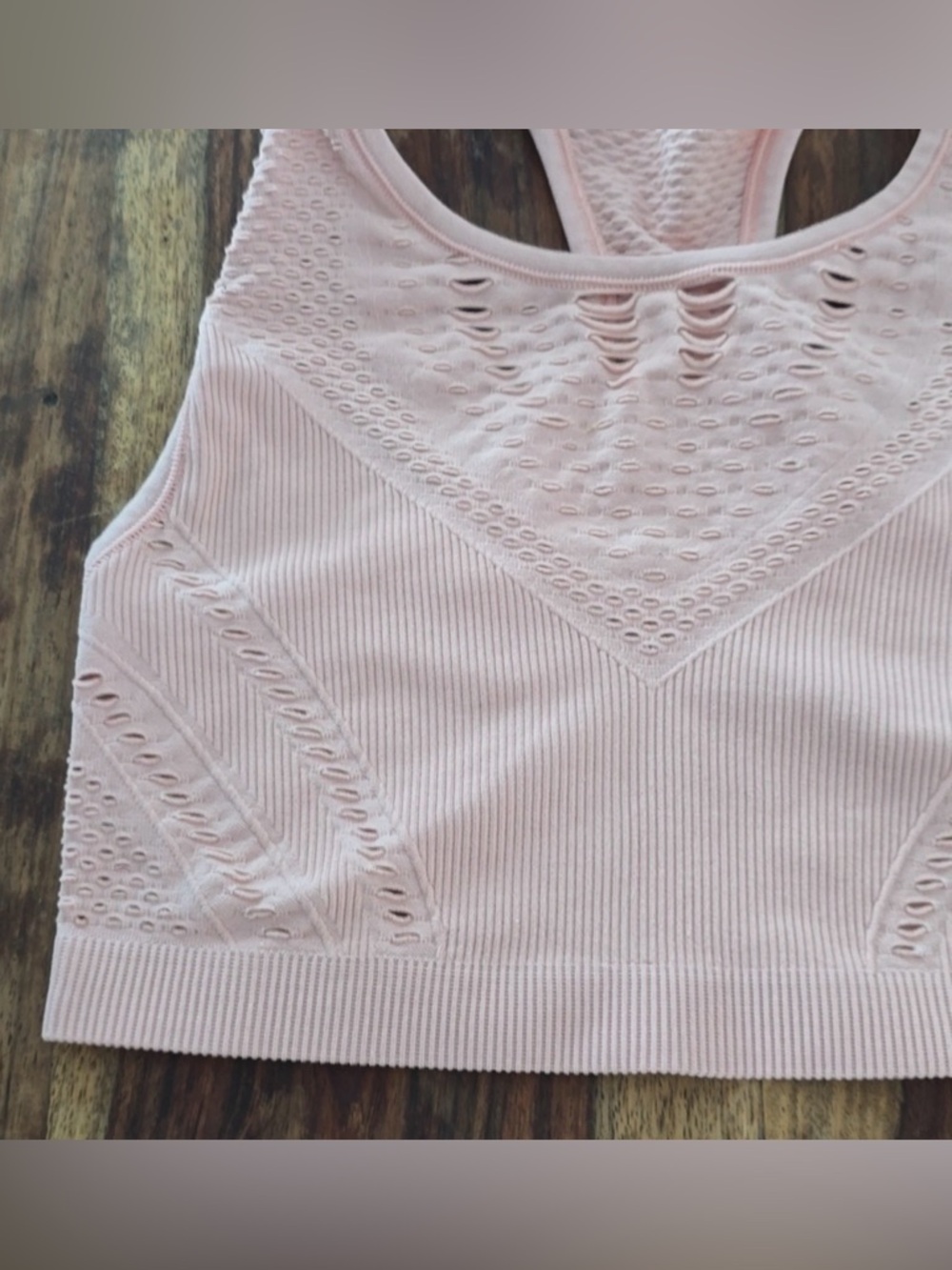 ALO Yoga Lark Perforated Sports Bra - Picture 2 of 7